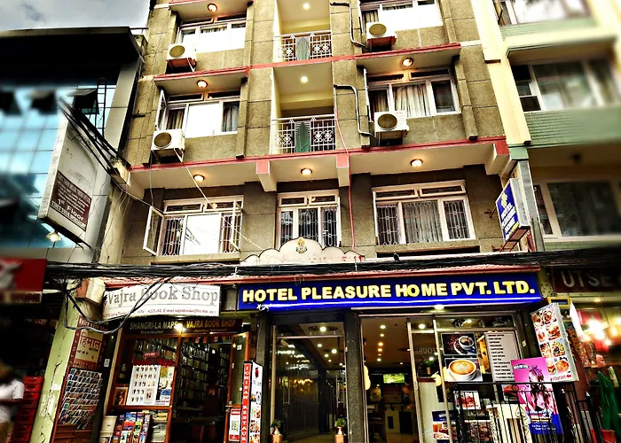 The Pleasure Hotel 3*
